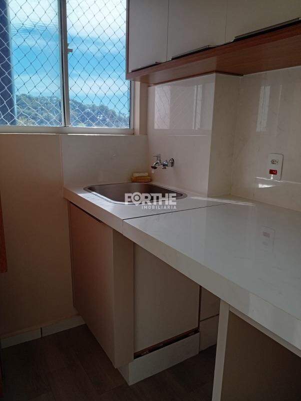 Apartamento à venda no Universitário: 