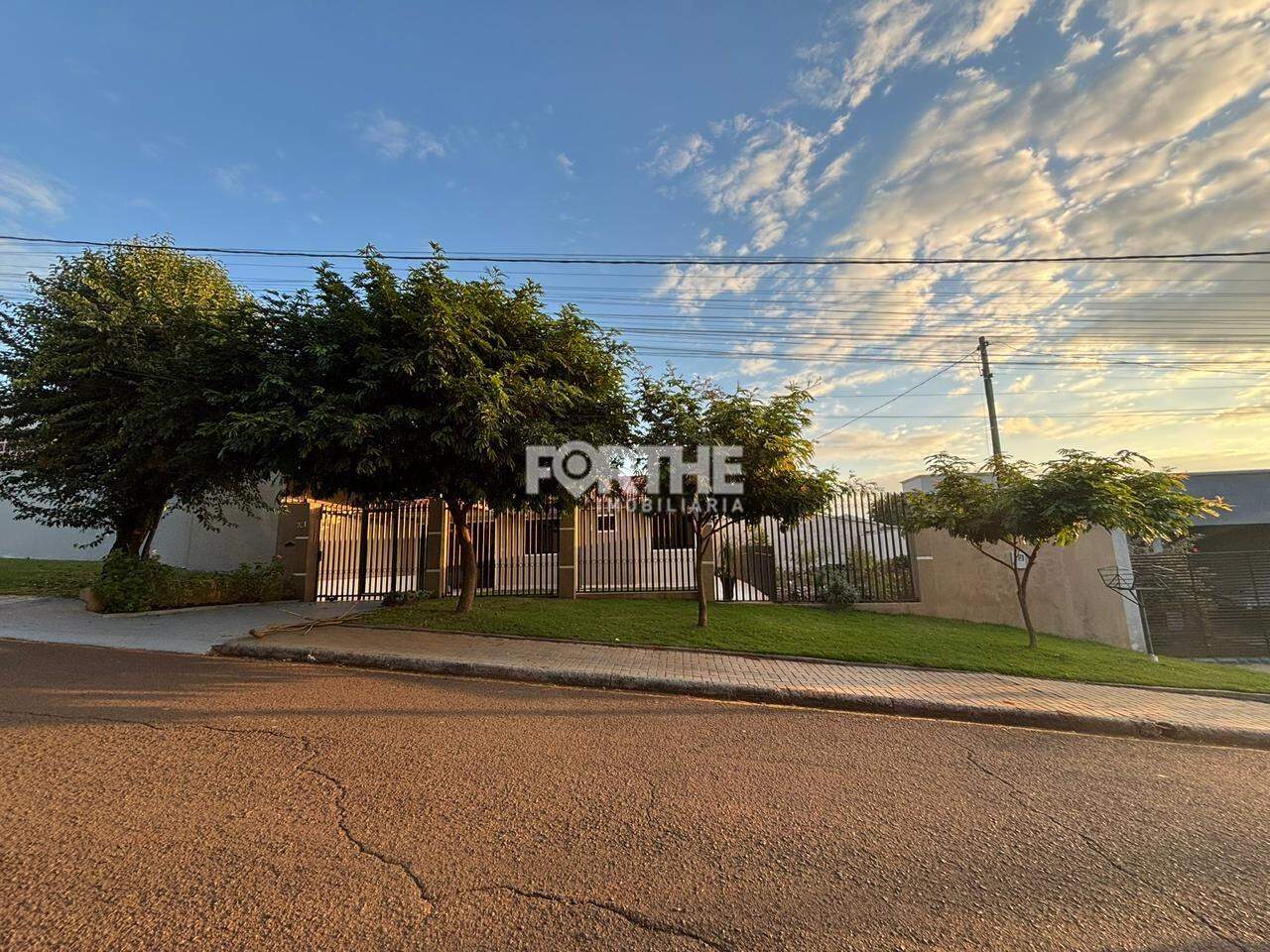 Casa para aluguel no Pacaembu: 