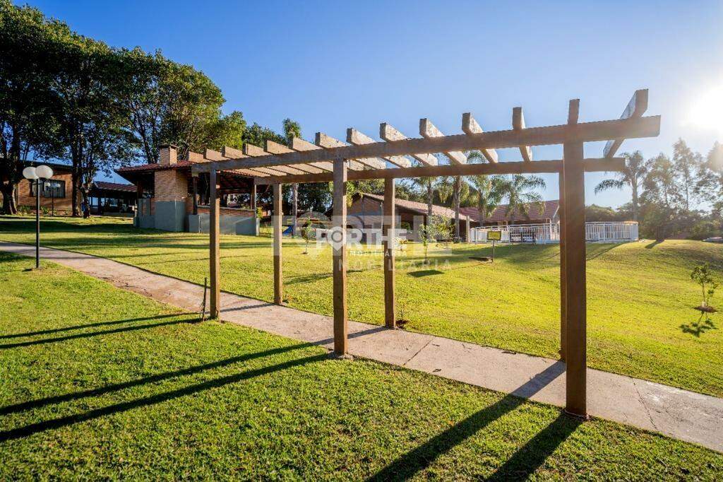 Terreno em condomínio à venda no Cataratas: 
