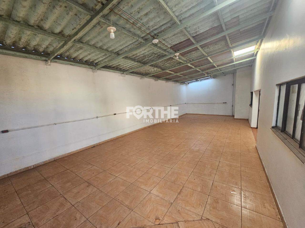 Terreno à venda no Coqueiral: 