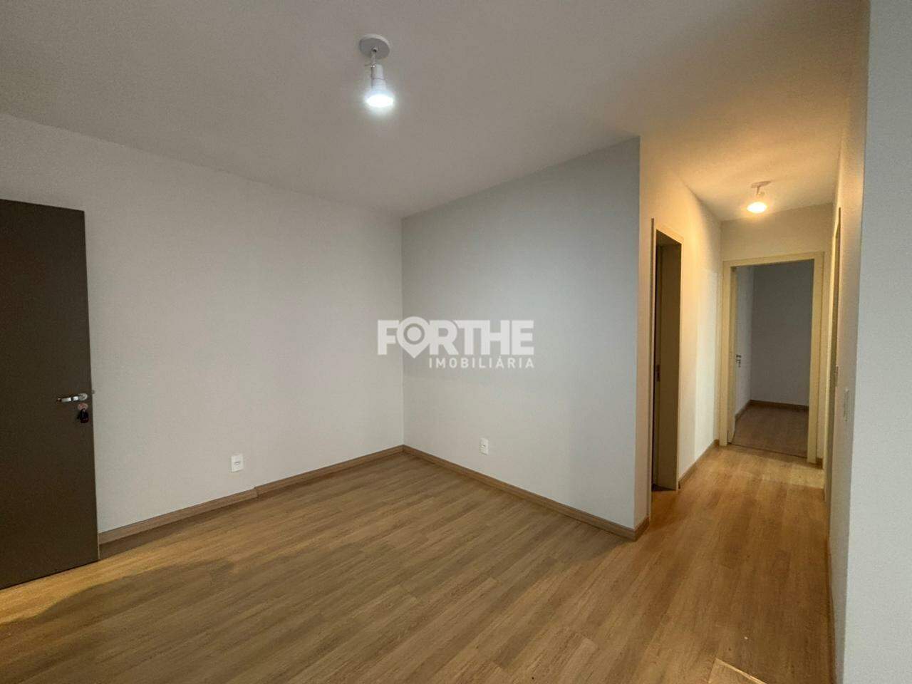 Apartamento para aluguel no Country: 