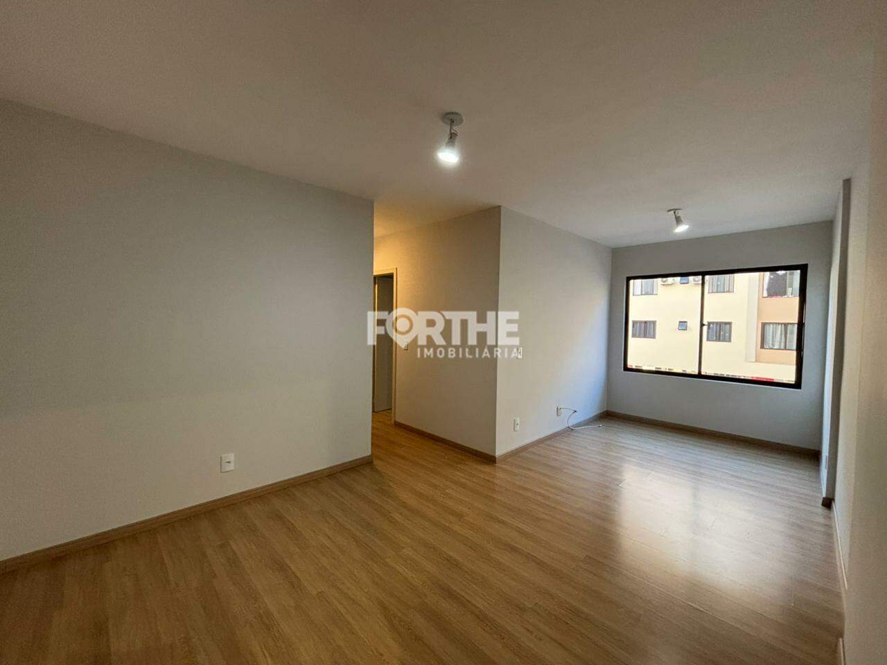 Apartamento para aluguel no Country: 