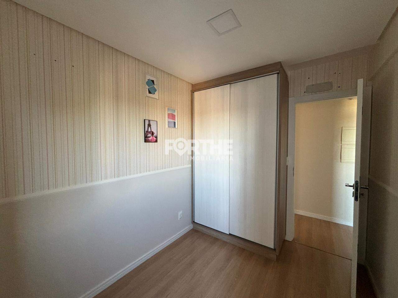 Apartamento para aluguel no Coqueiral: 