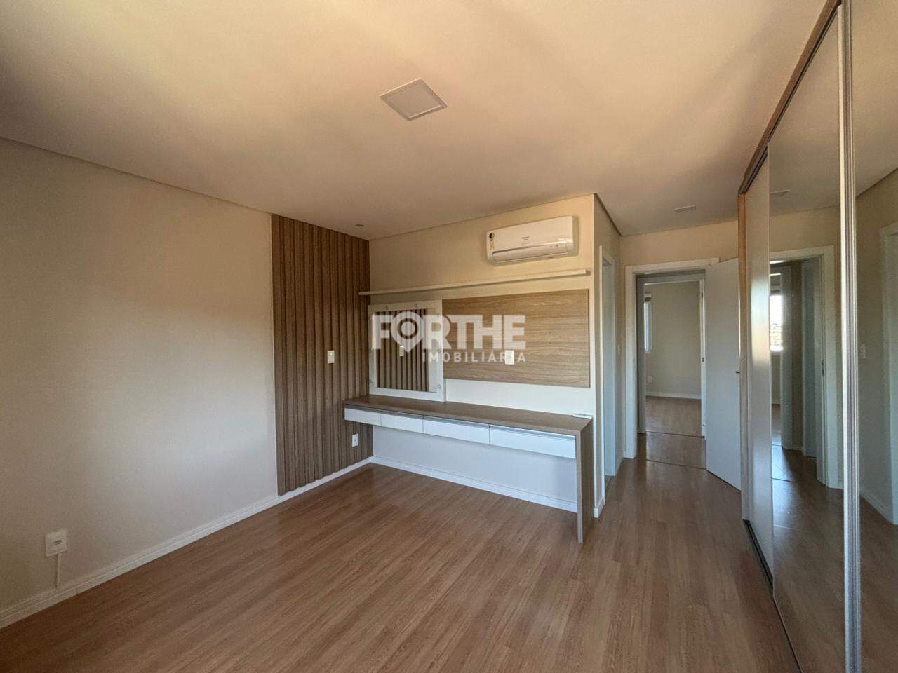 Apartamento para aluguel no Coqueiral: 