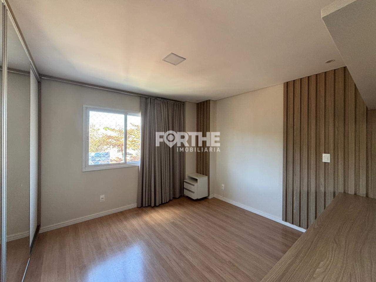 Apartamento para aluguel no Coqueiral: 