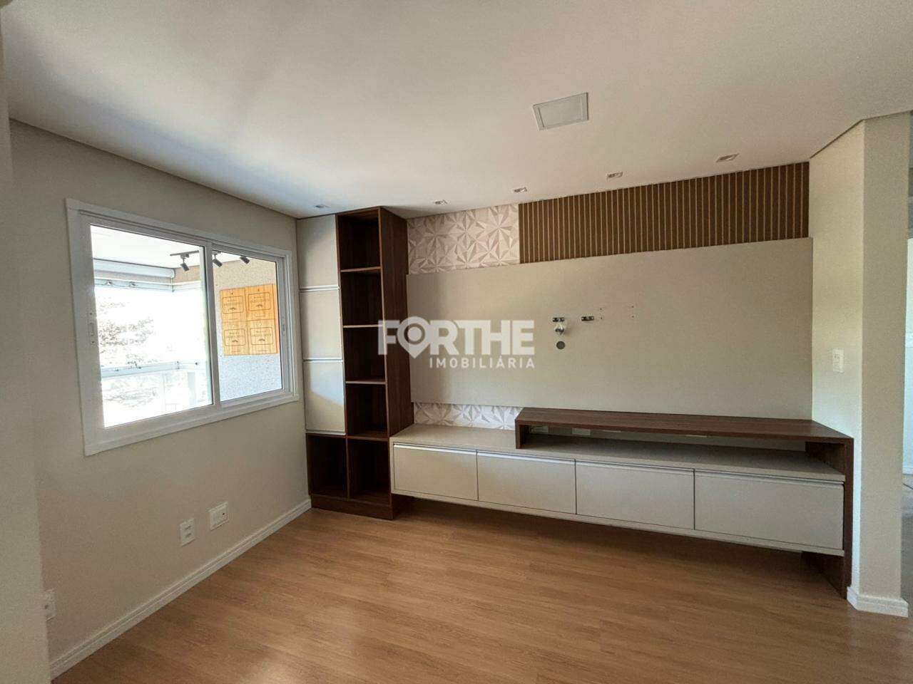 Apartamento para aluguel no Coqueiral: 