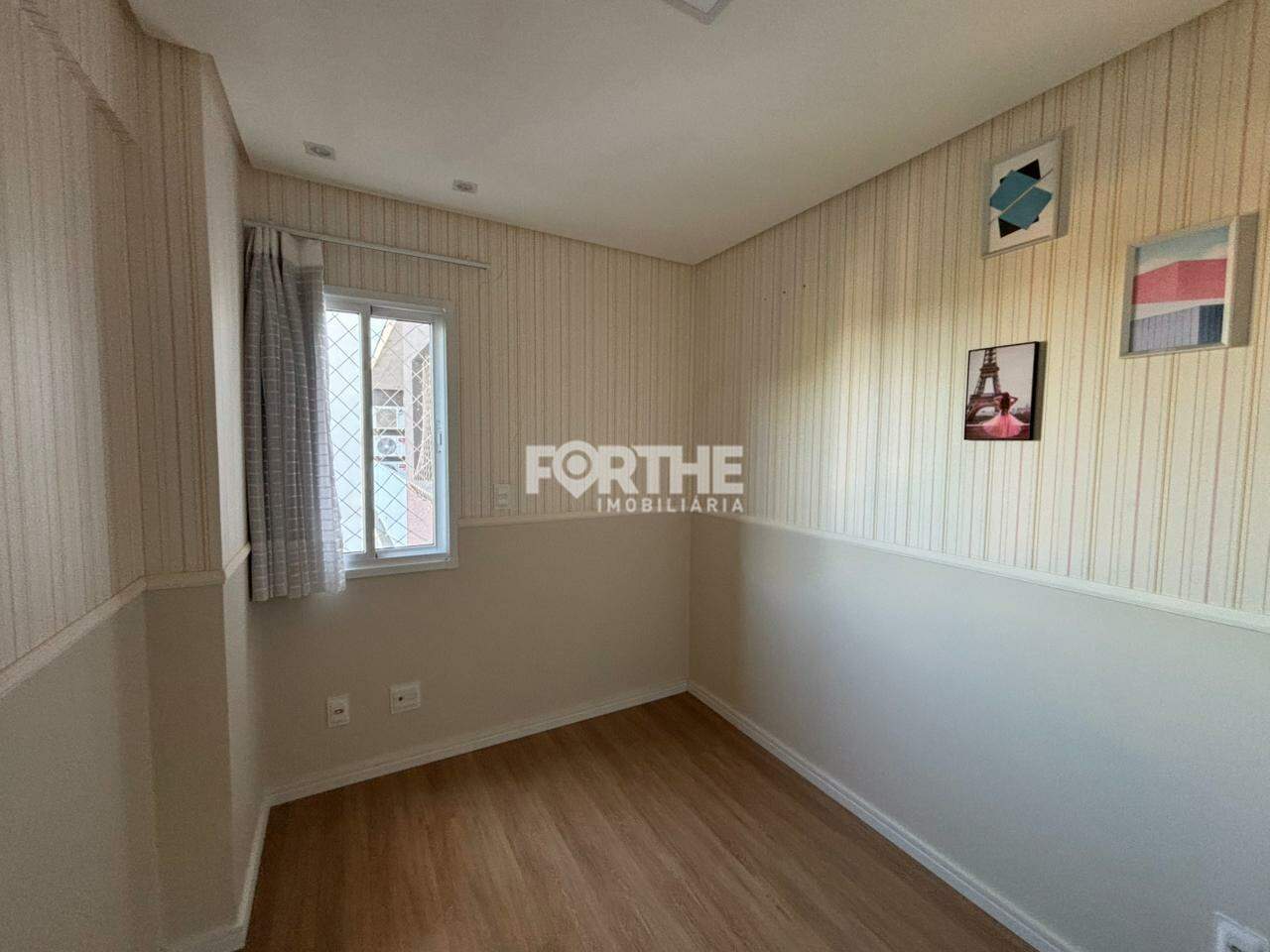 Apartamento para aluguel no Coqueiral: 