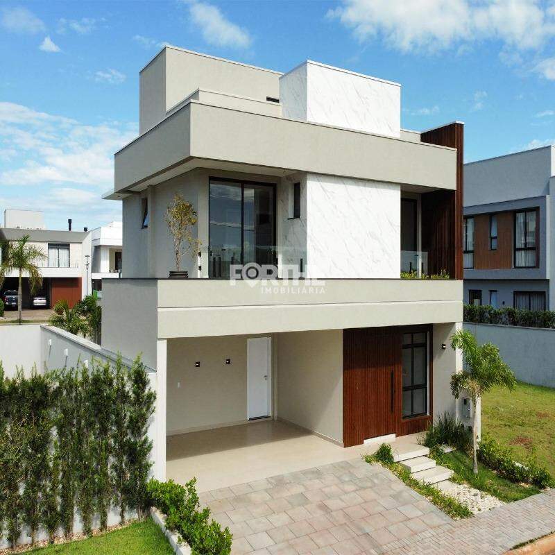 Sobrado em Condomínio 3 Dormitórios Cancelli 236m²