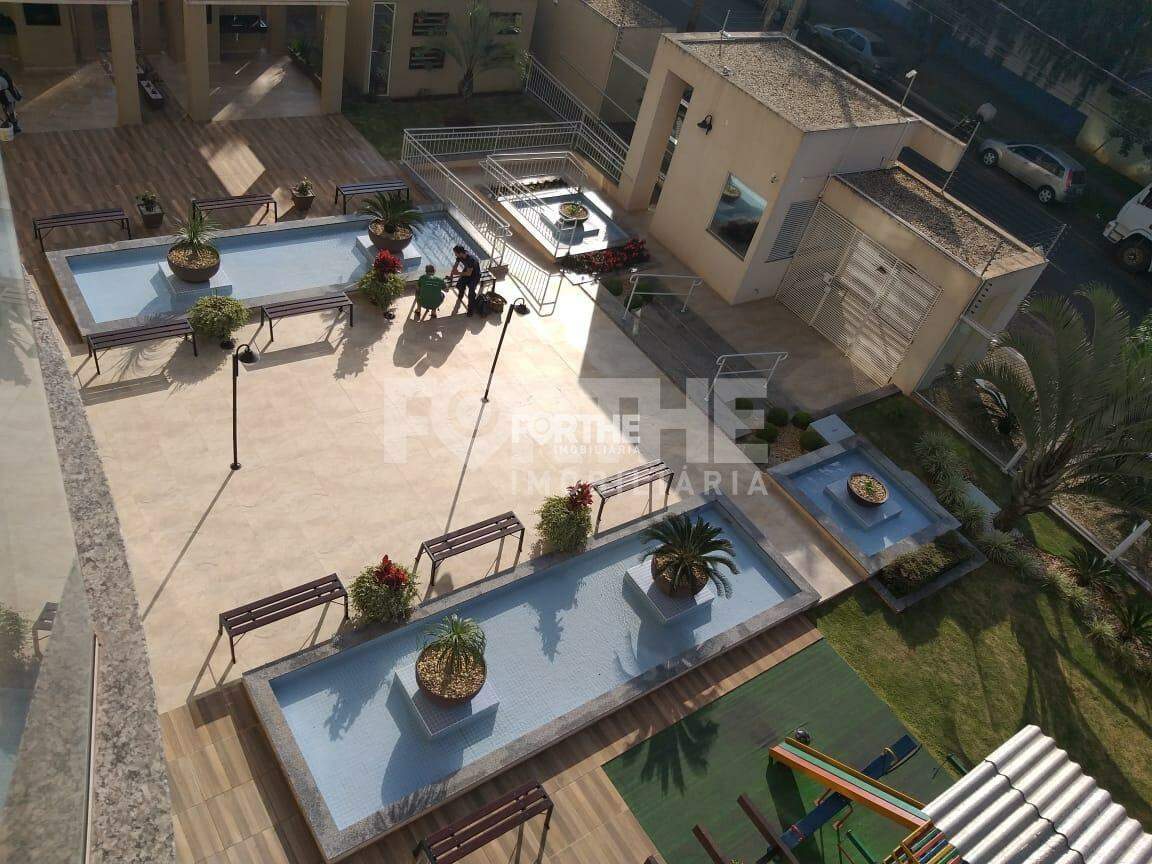 Apartamento à venda no Coqueiral: