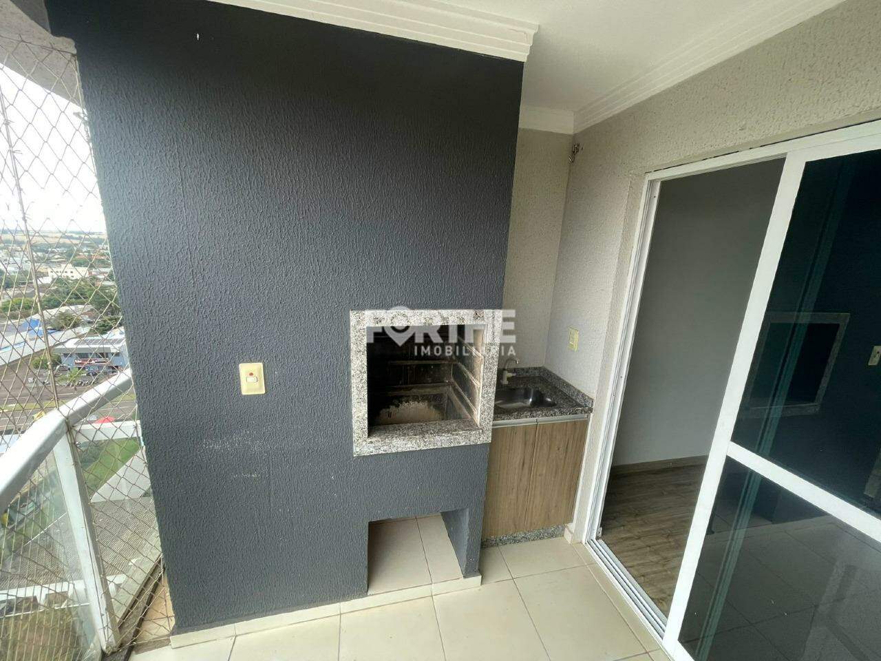 Apartamento à venda no Coqueiral: