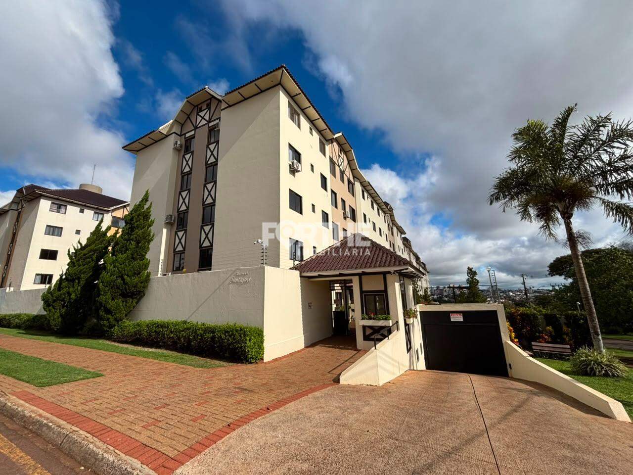 Apartamento para aluguel no Country: 