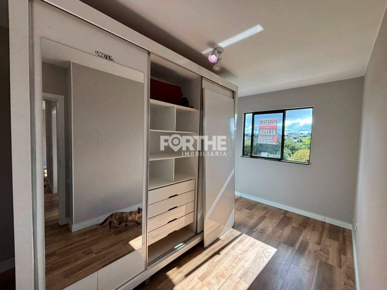 Apartamento para aluguel no Country: 