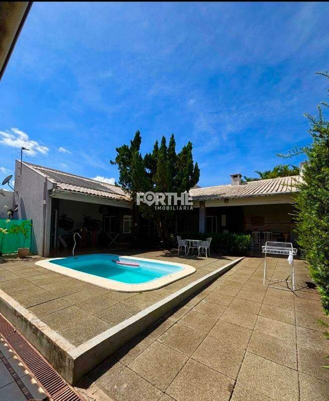 Casa à venda no Recanto Tropical: 