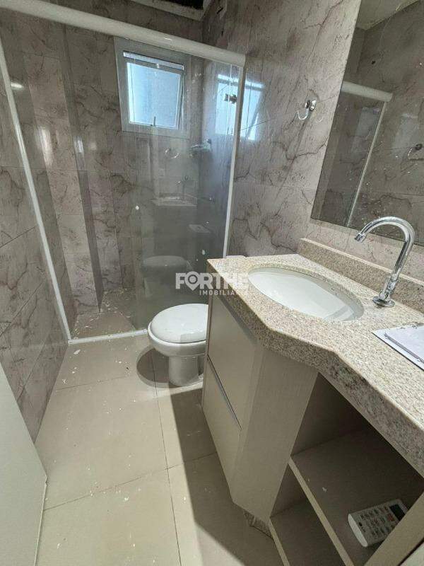 Apartamento para aluguel no Centro: 
