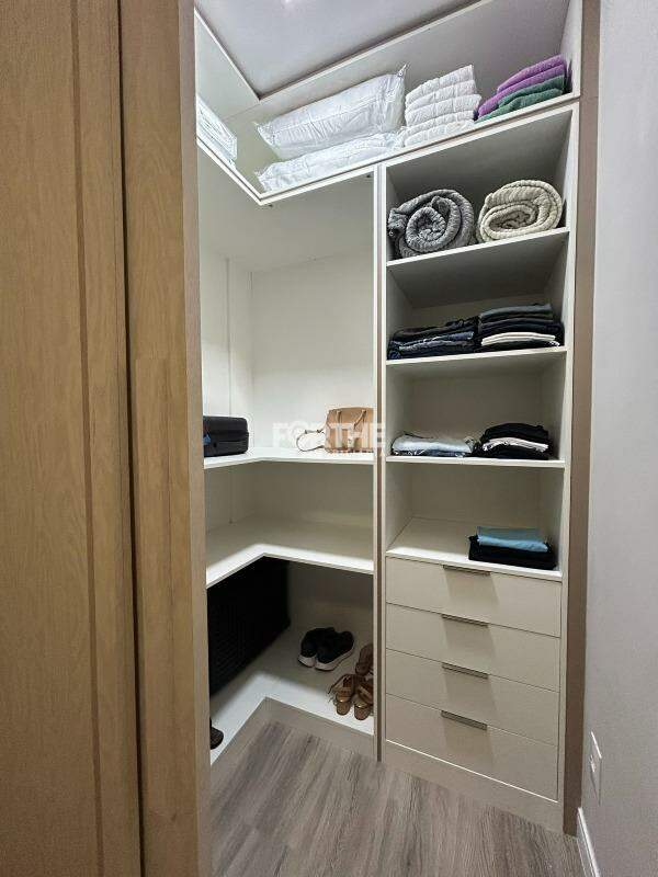 Apartamento à venda no Pereque: 