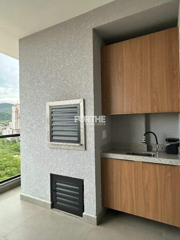 Apartamento à venda no Pereque: 
