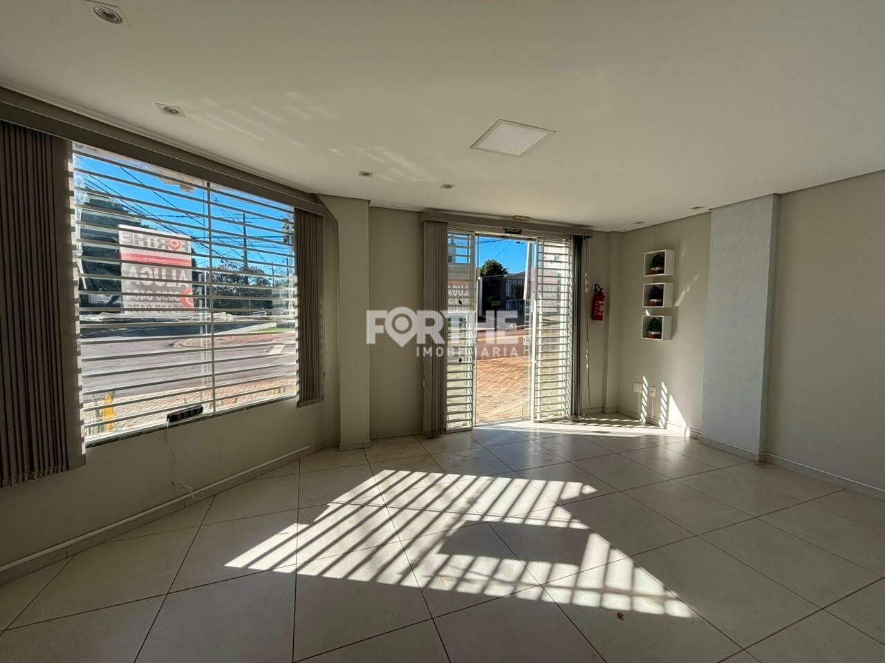 Sala comercial para aluguel no Centro: