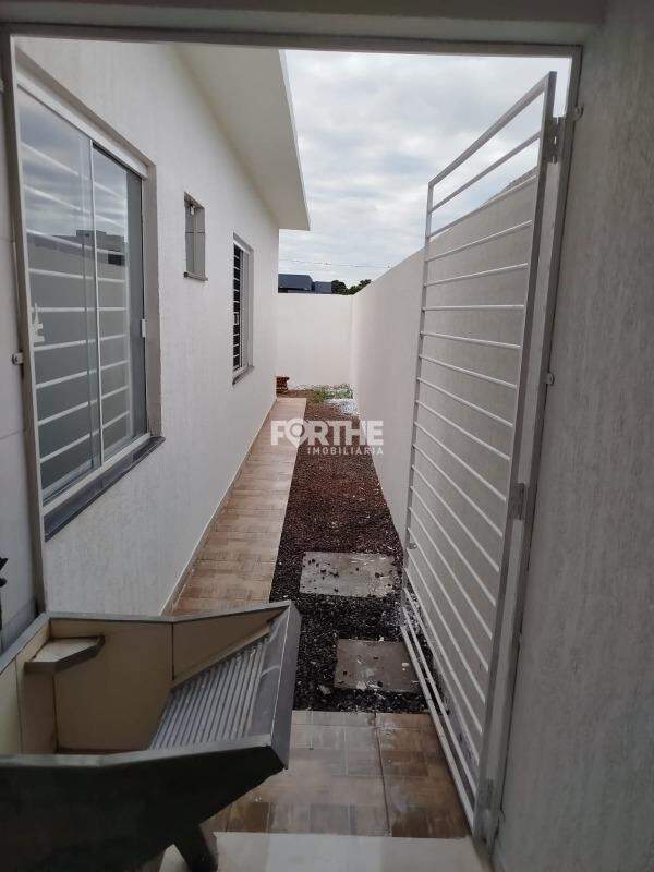 Casa à venda no Esmeralda: