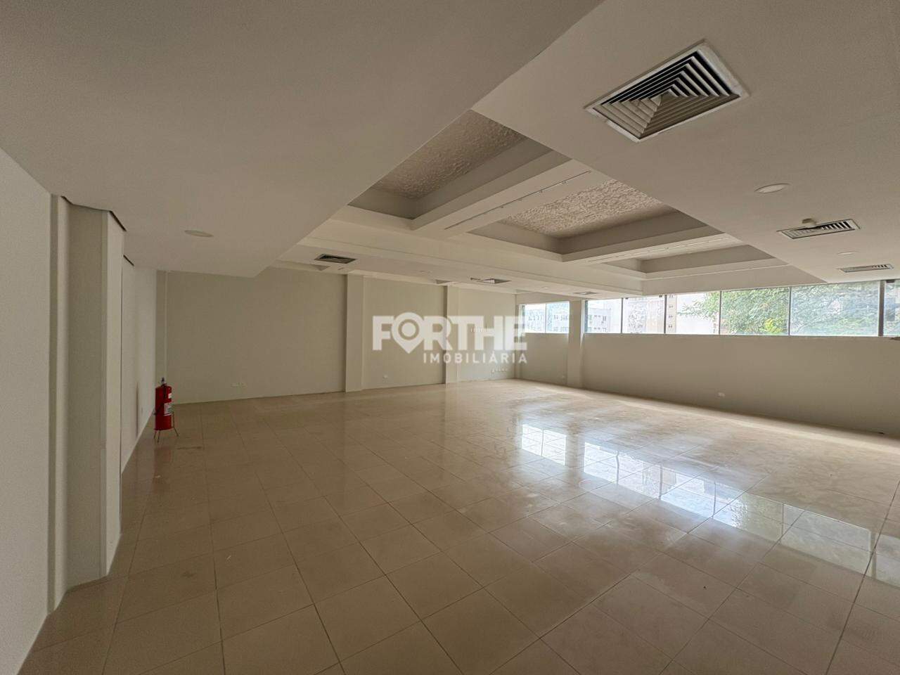 Sala comercial à venda no Centro: 