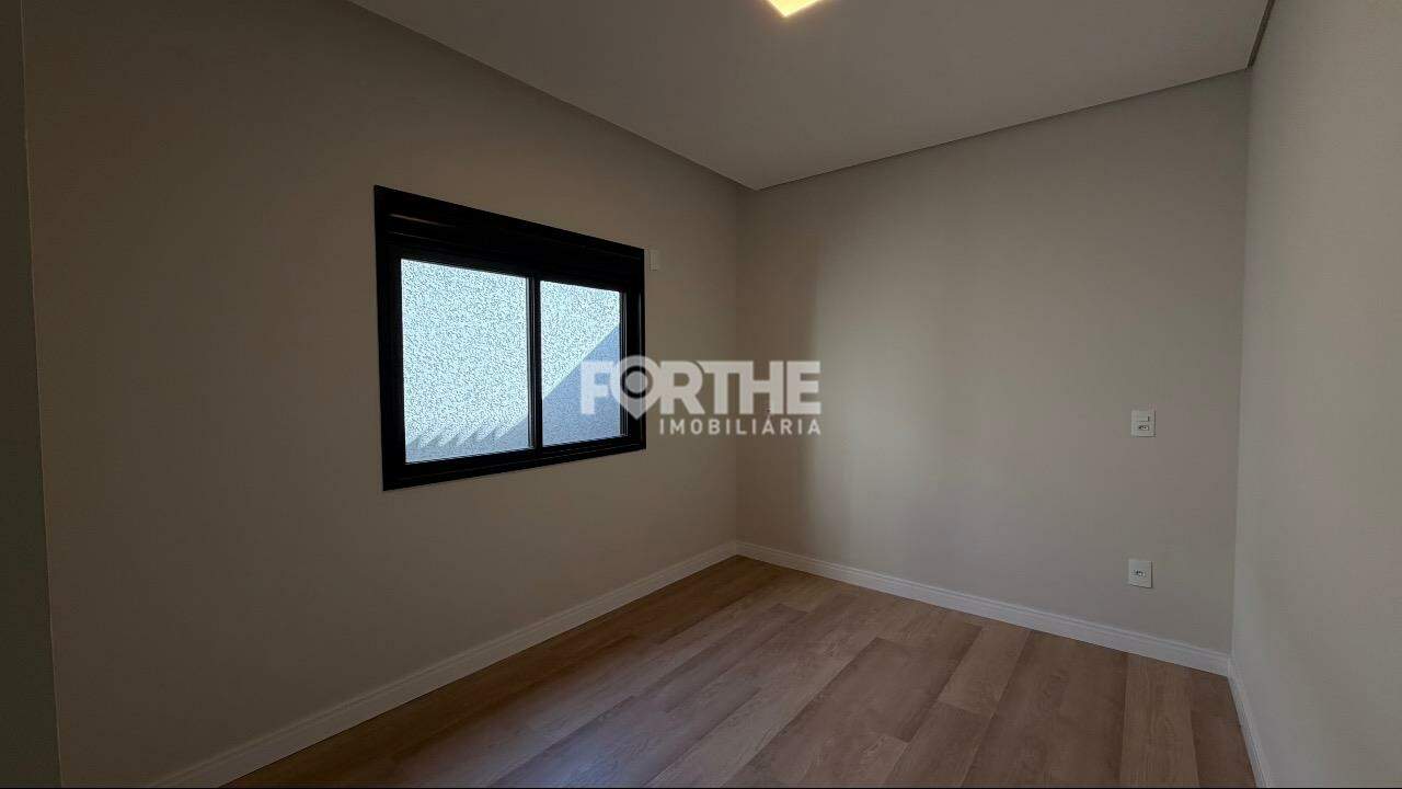 Casa à venda no Jardim Cassol: