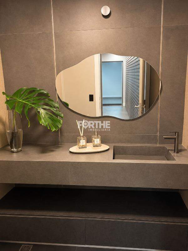 Sala comercial à venda no Coqueiral: 