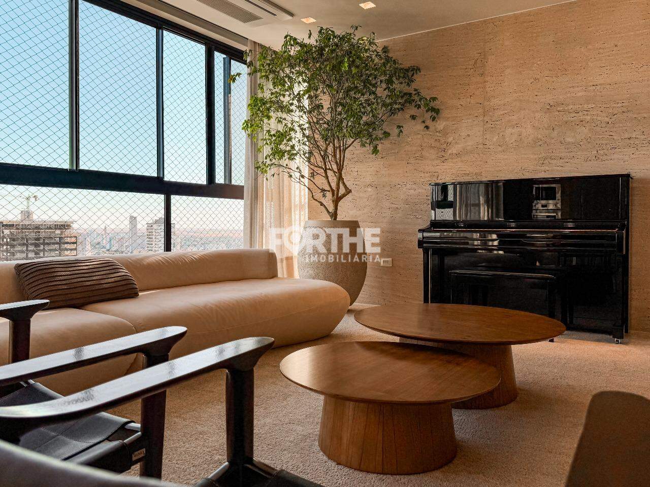 Apartamento 3 Dormitórios Centro 203m²