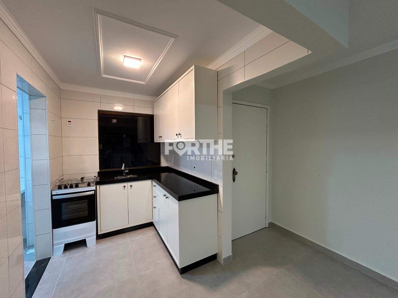 Apartamento para aluguel no Centro: 