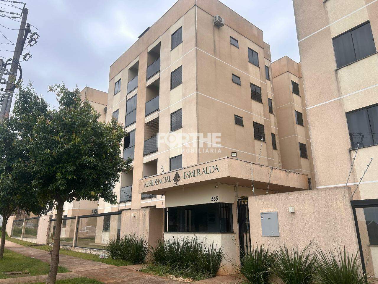 Apartamento para aluguel no Esmeralda: 