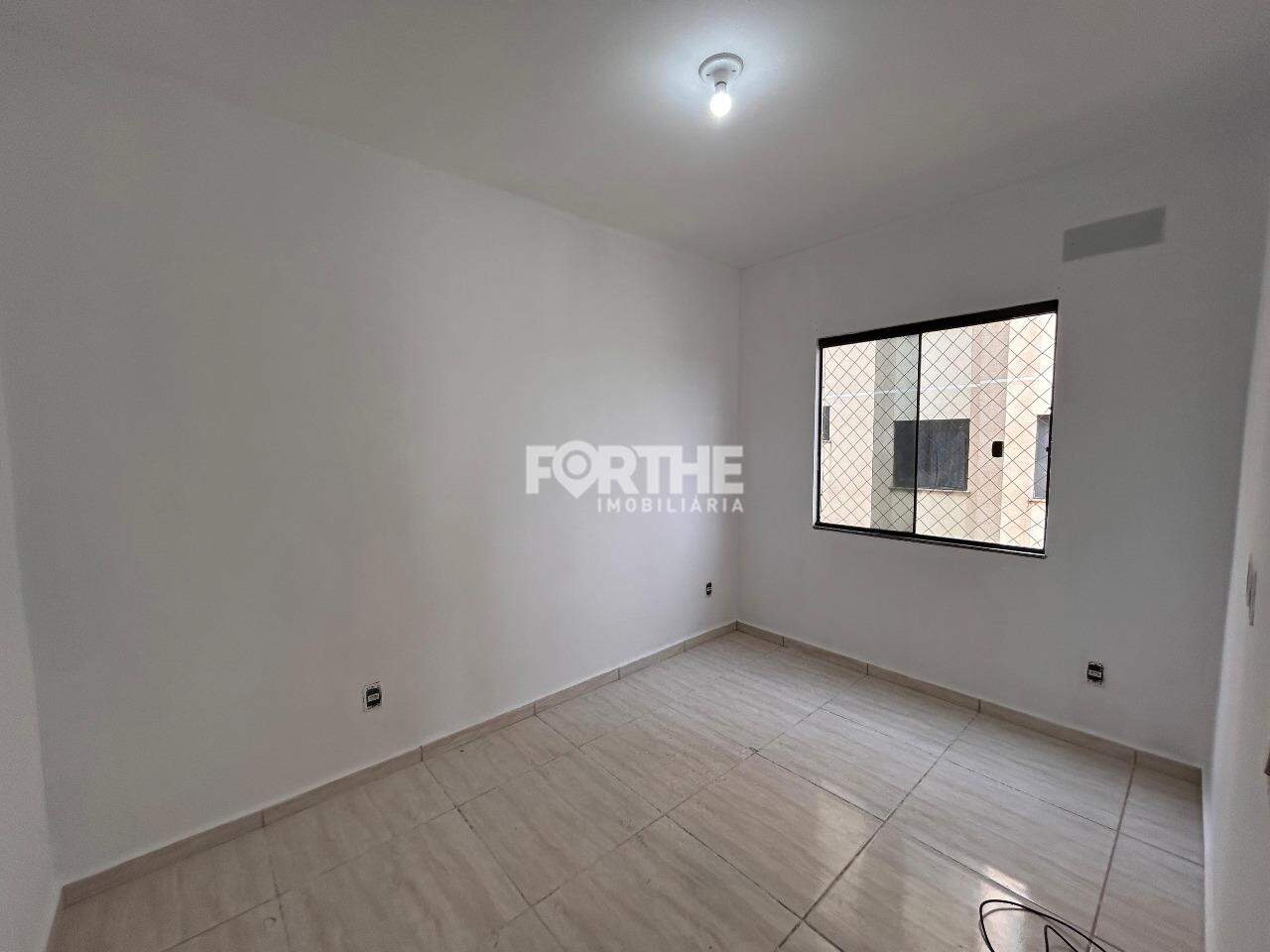Apartamento para aluguel no Esmeralda: 