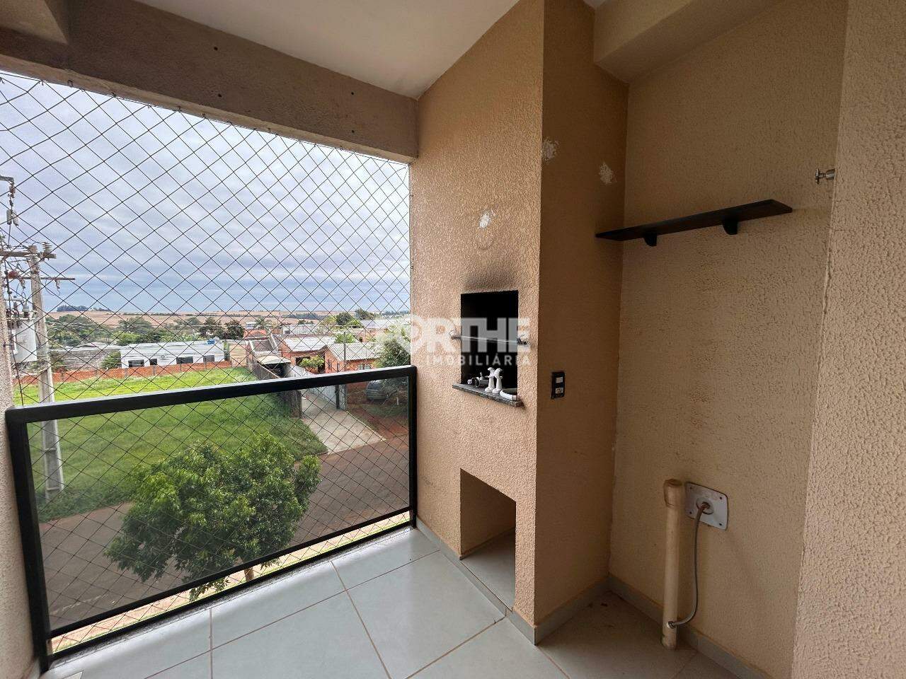 Apartamento para aluguel no Esmeralda: 