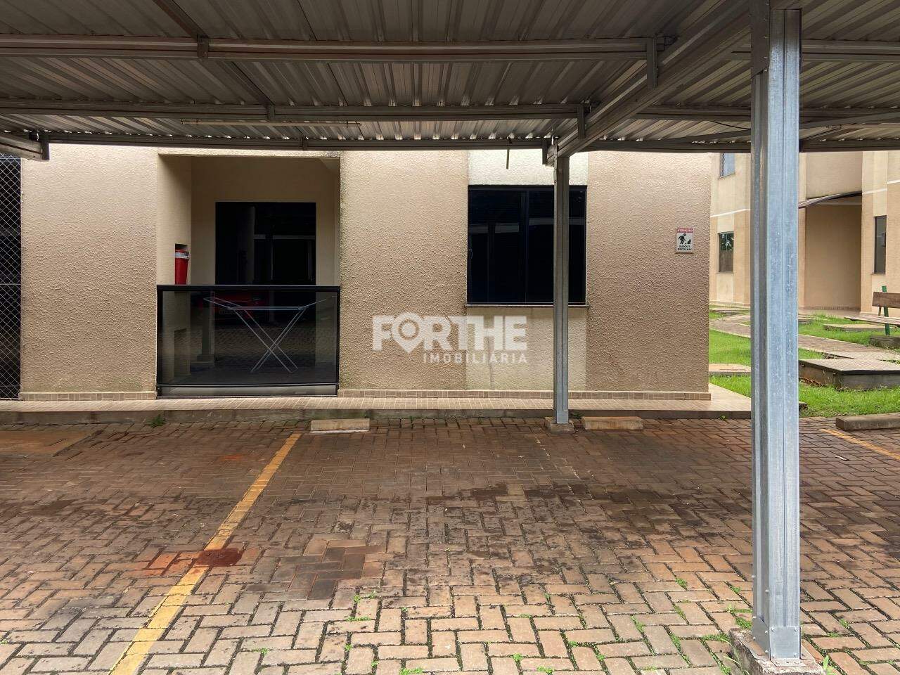 Apartamento para aluguel no Esmeralda: 