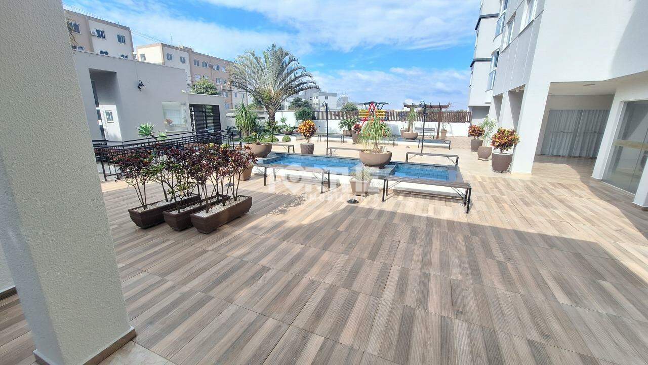 Apartamento à venda no Coqueiral: 