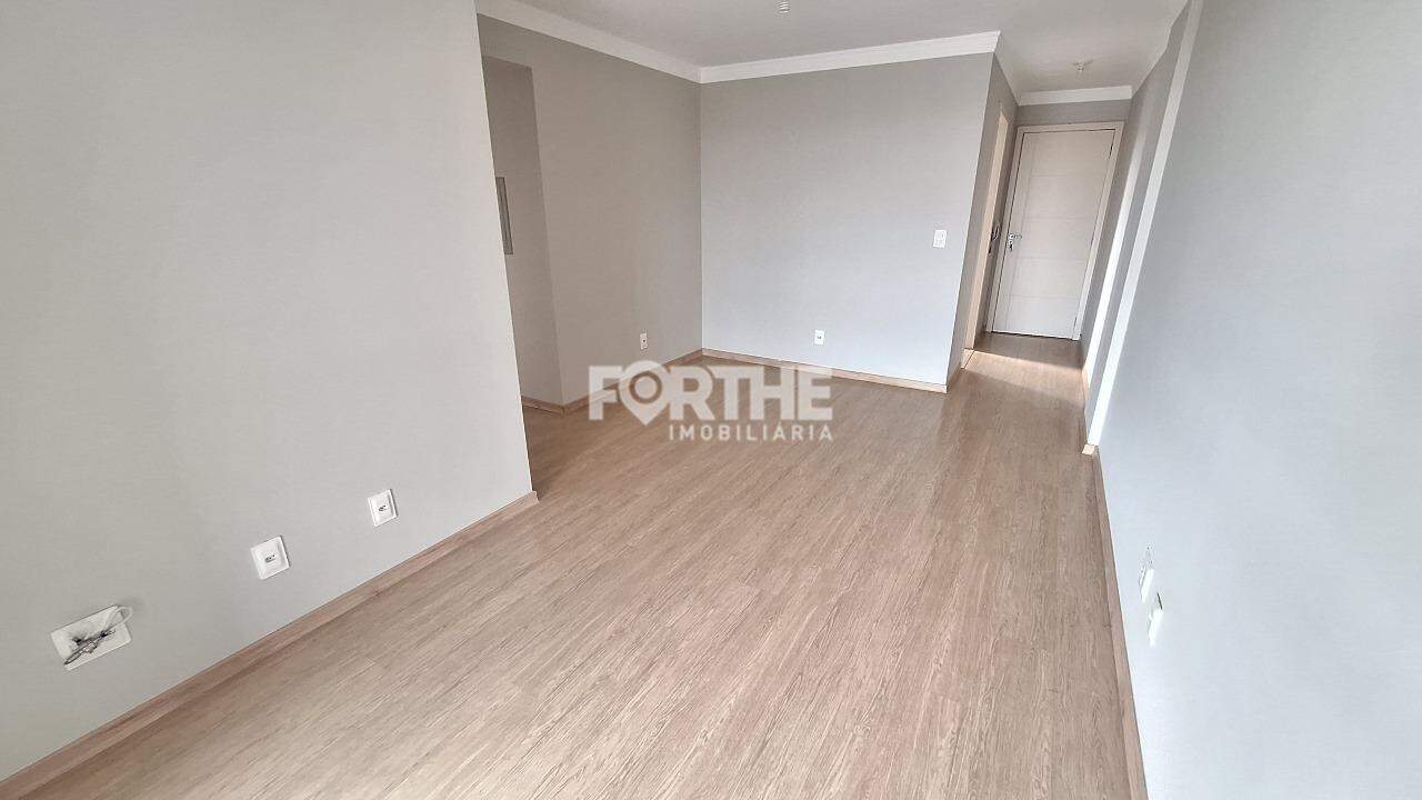Apartamento à venda no Coqueiral: 