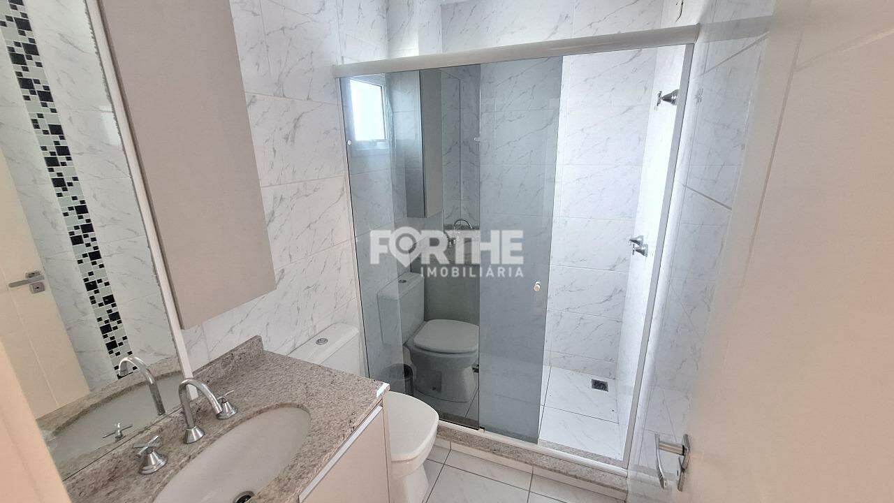 Apartamento à venda no Coqueiral: 