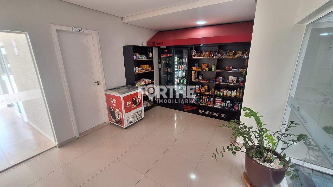 Apartamento à venda no Coqueiral: 