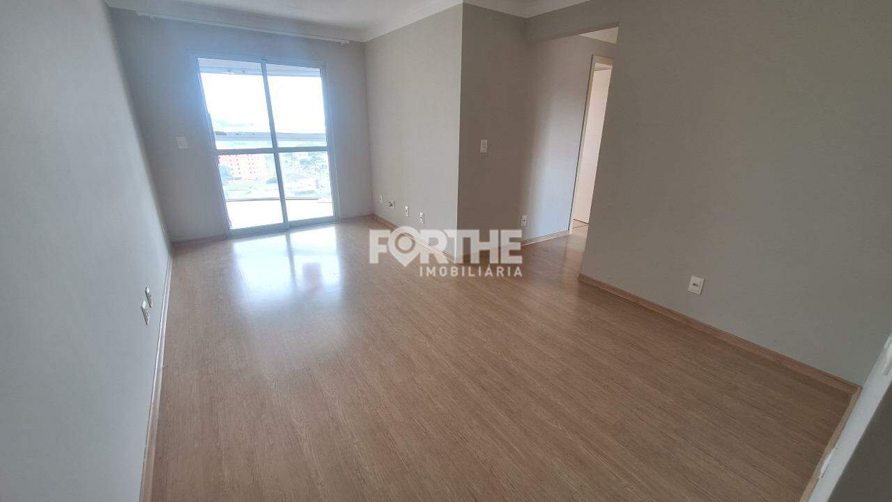 Apartamento à venda no Coqueiral: 