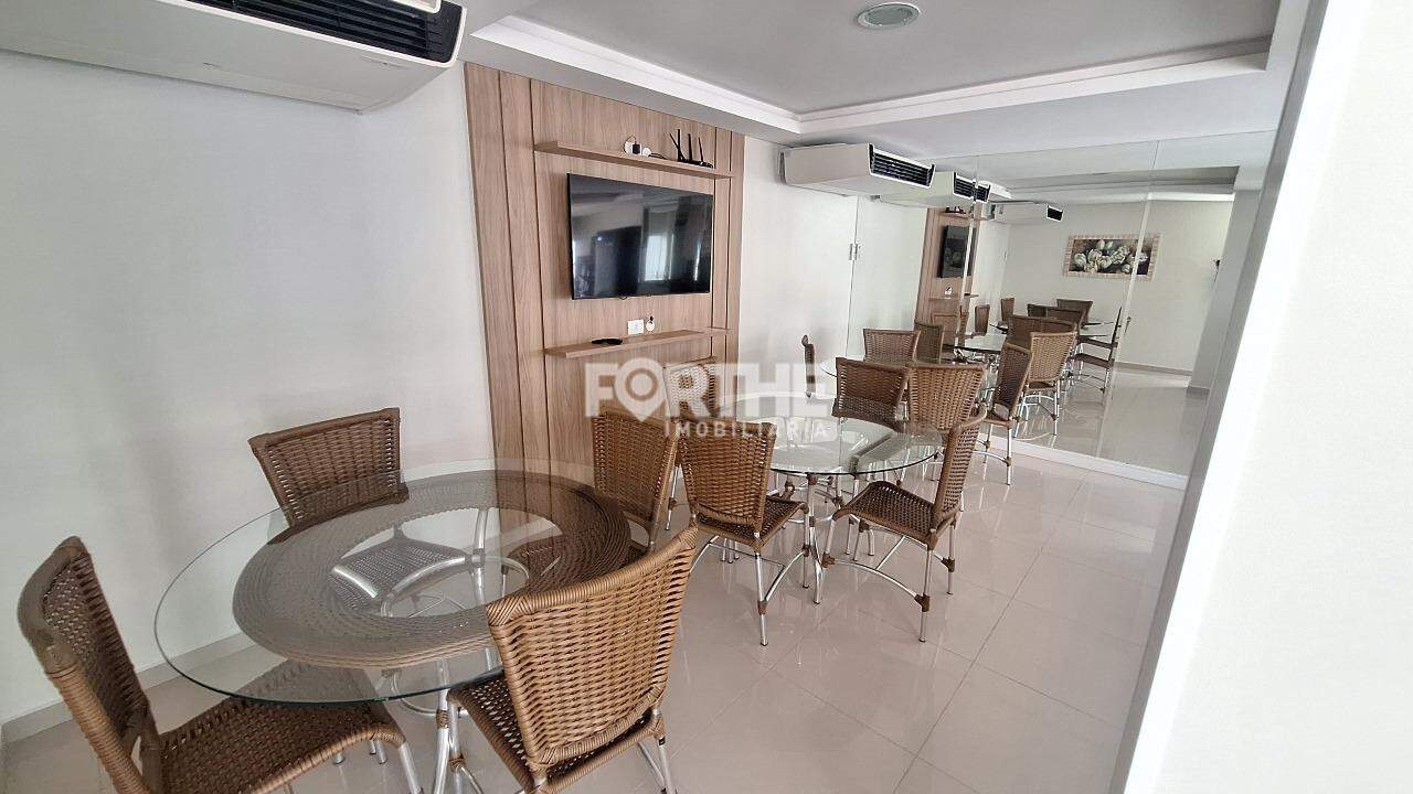 Apartamento à venda no Coqueiral: 