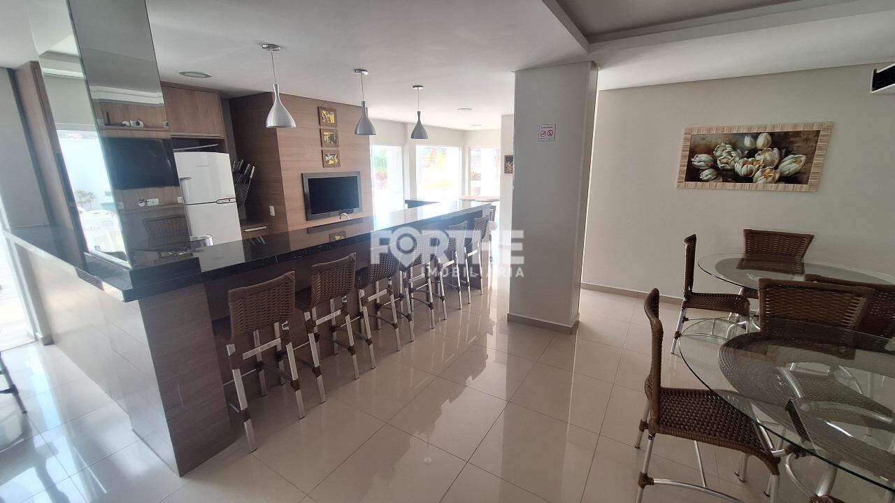 Apartamento à venda no Coqueiral: 