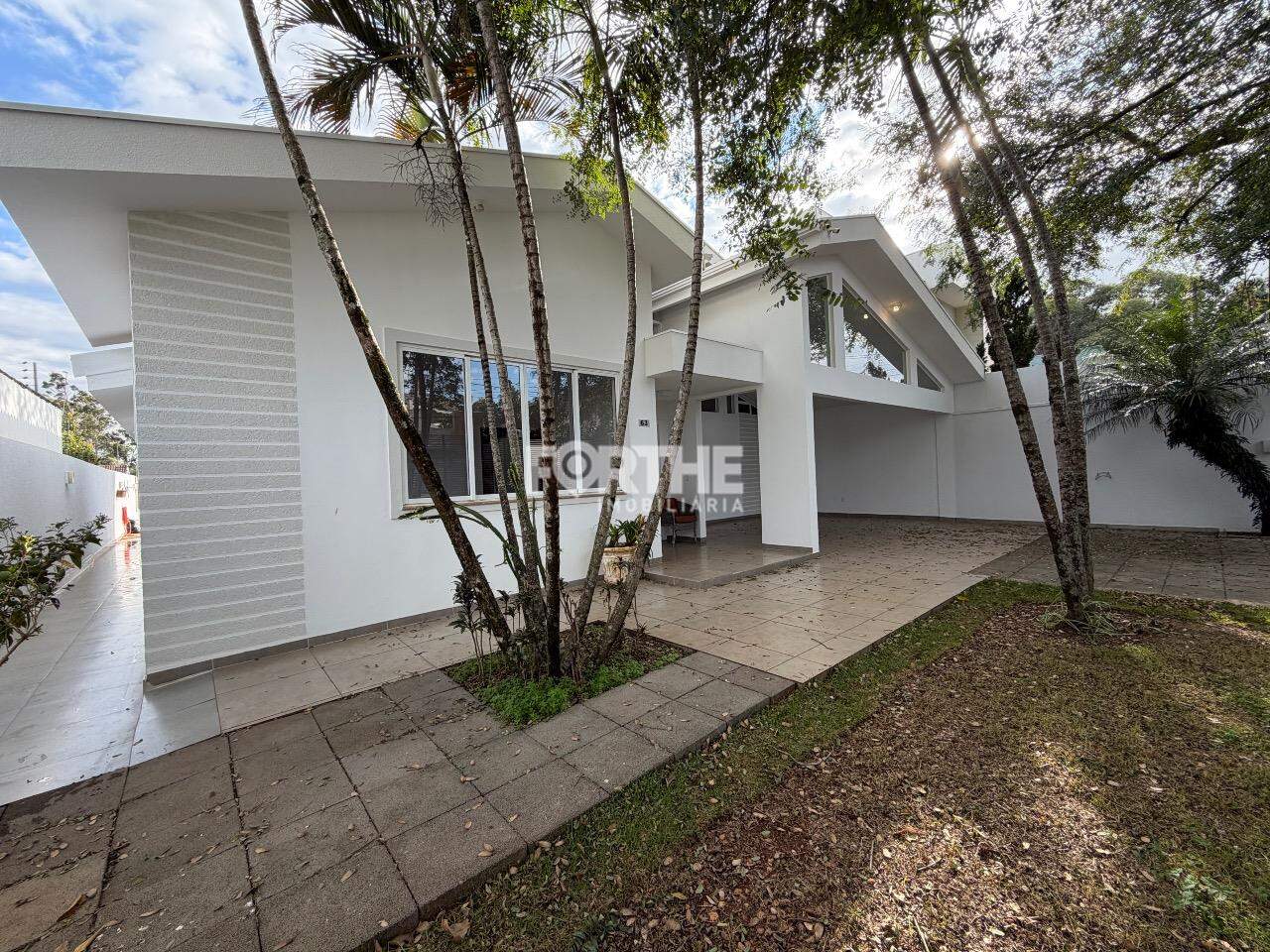 Casa à venda no Recanto Tropical: 