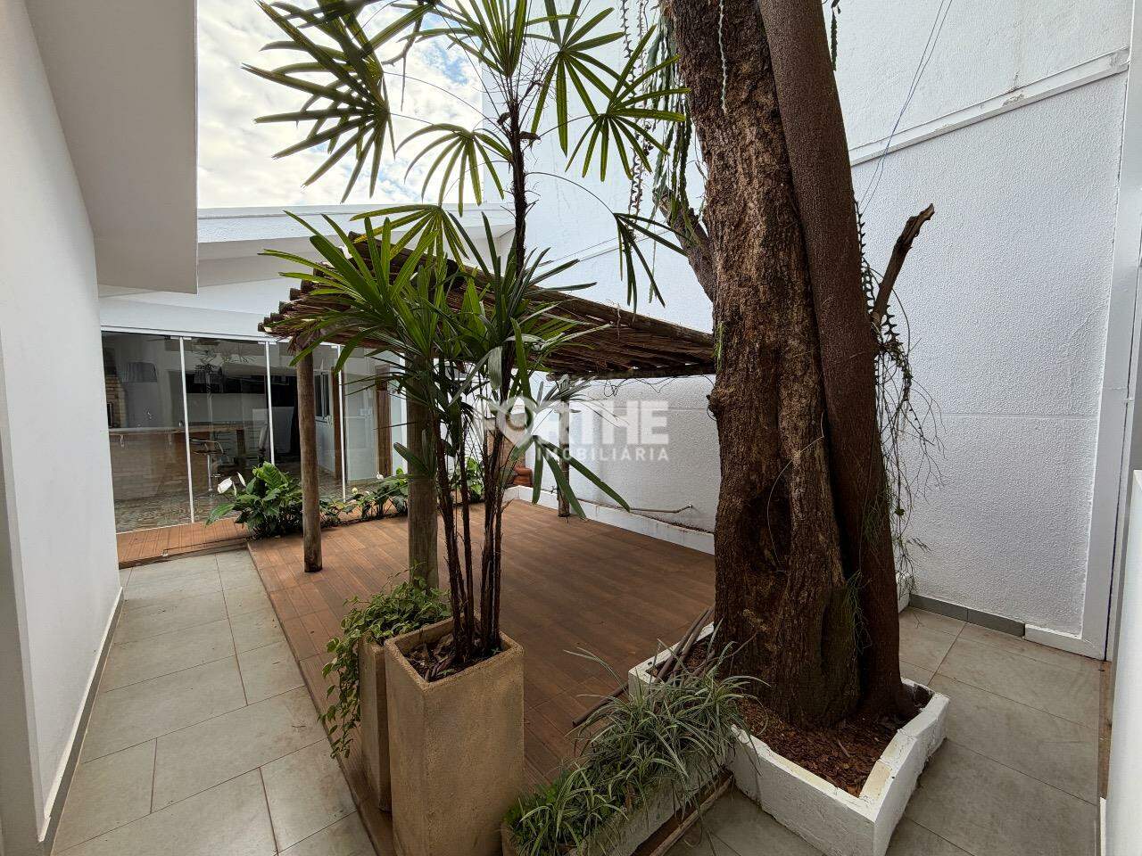 Casa à venda no Recanto Tropical: 