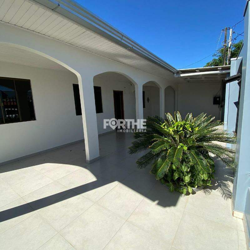 Casa 3 Dormitórios Brasília 79m²