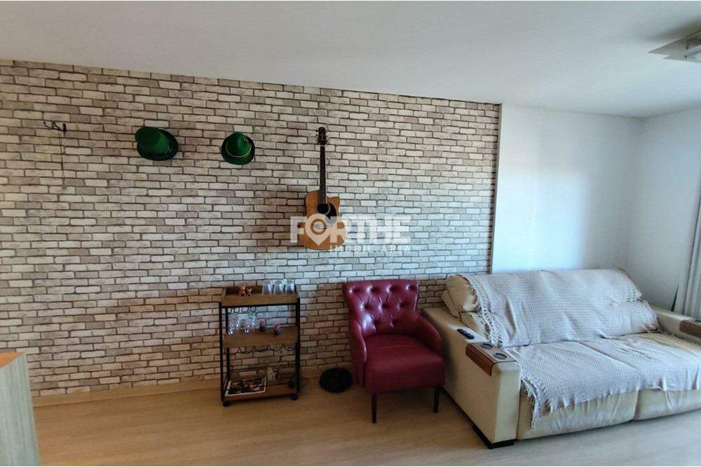 Apartamento à venda no Neva: 
