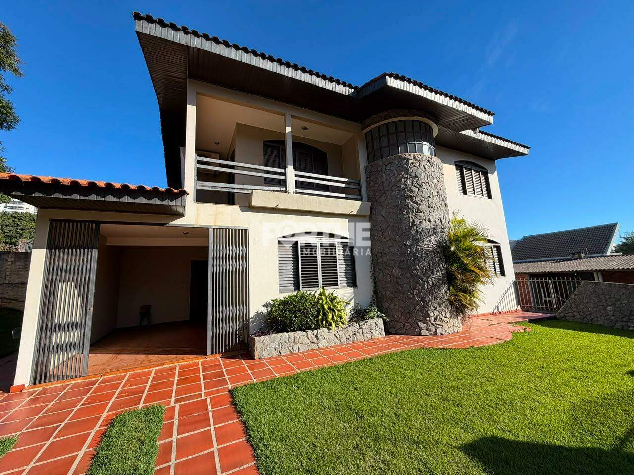 Sobrado 4 Dormitórios Neva 170m²