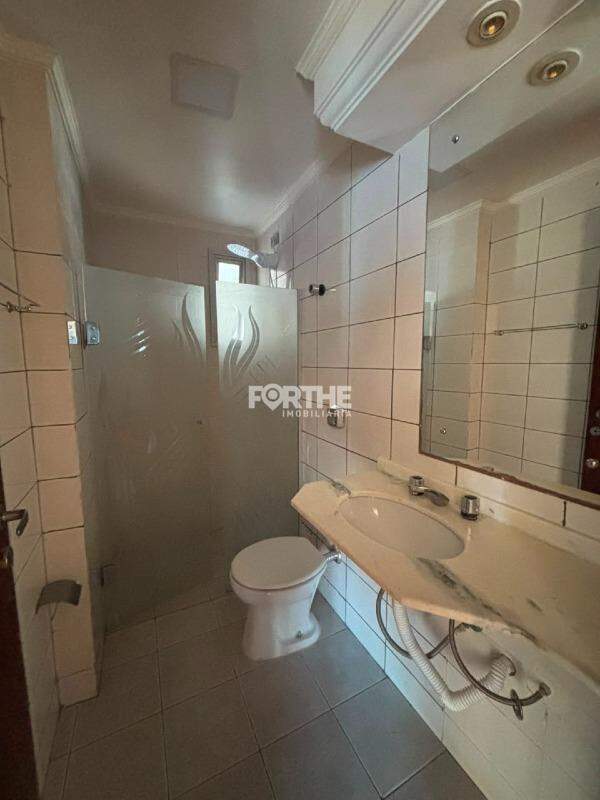 Apartamento para aluguel no Centro: 