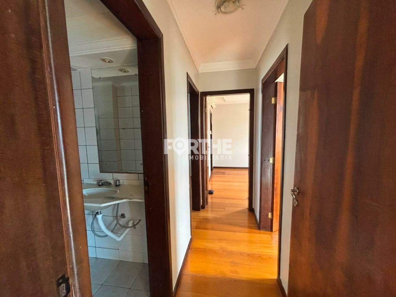 Apartamento para aluguel no Centro: 