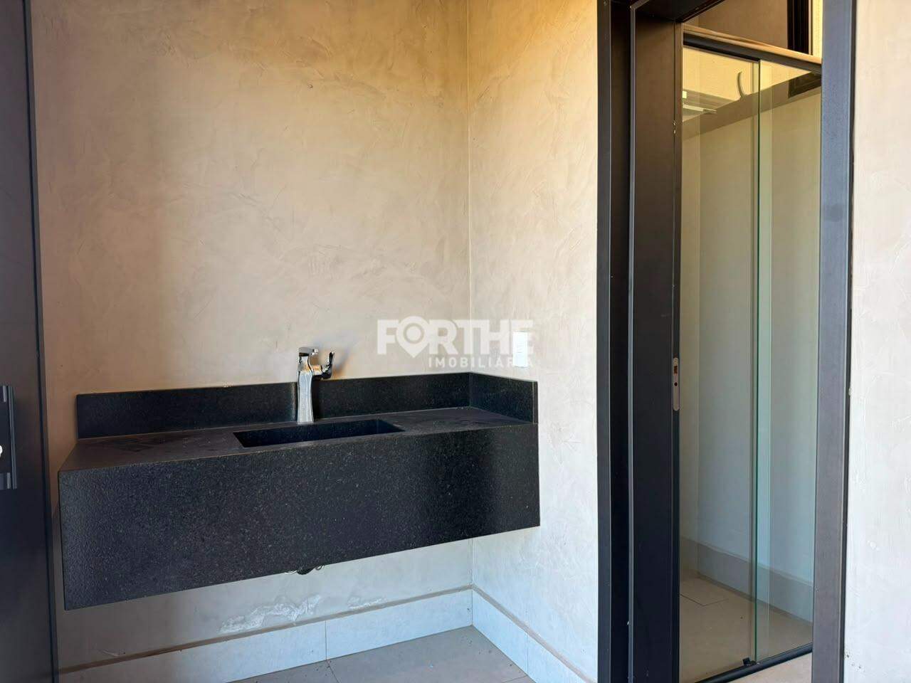 Casa em Condomínio à venda no Aroeira: