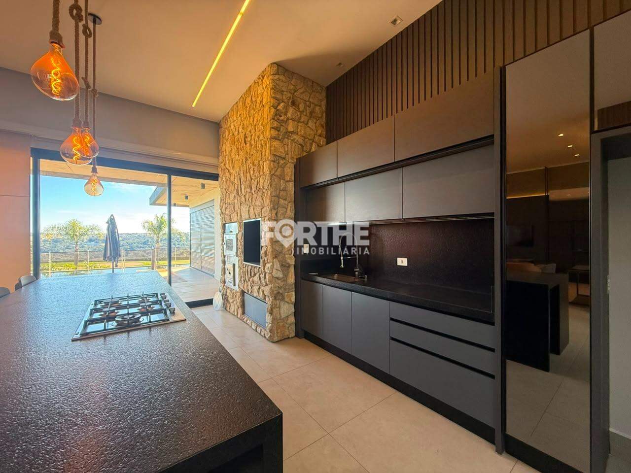 Casa em Condomínio à venda no Aroeira: