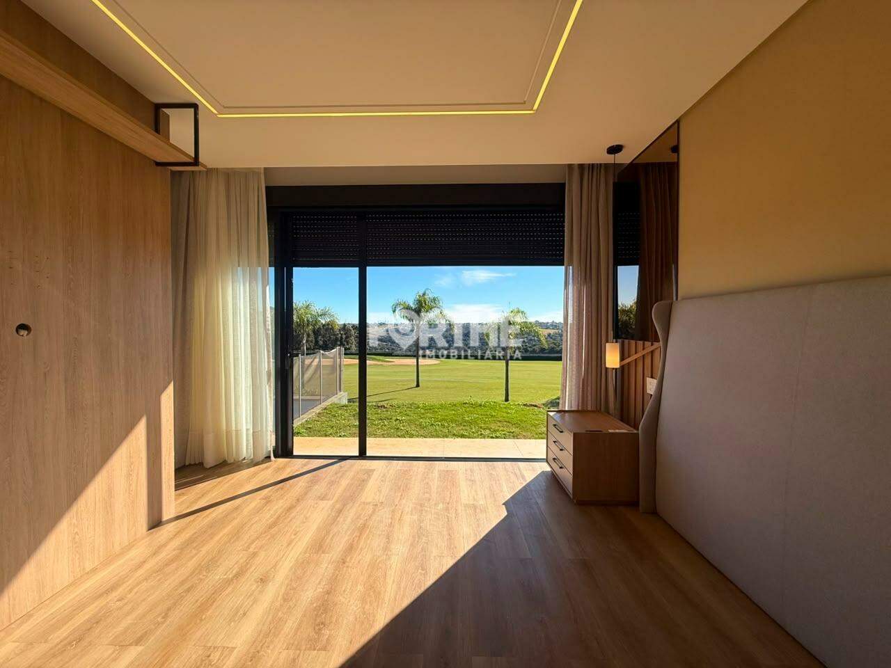 Casa em Condomínio à venda no Aroeira: