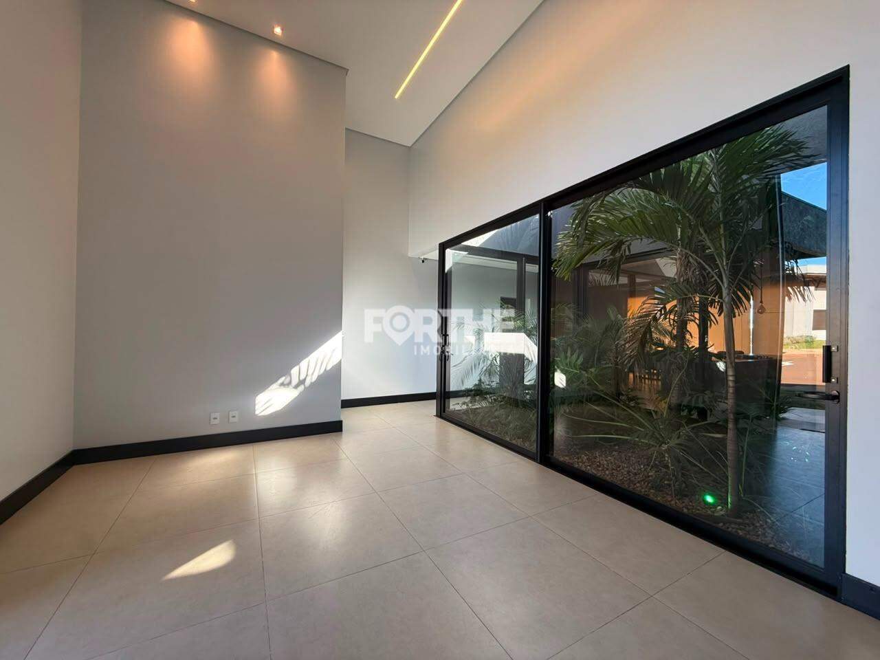 Casa em Condomínio à venda no Aroeira: