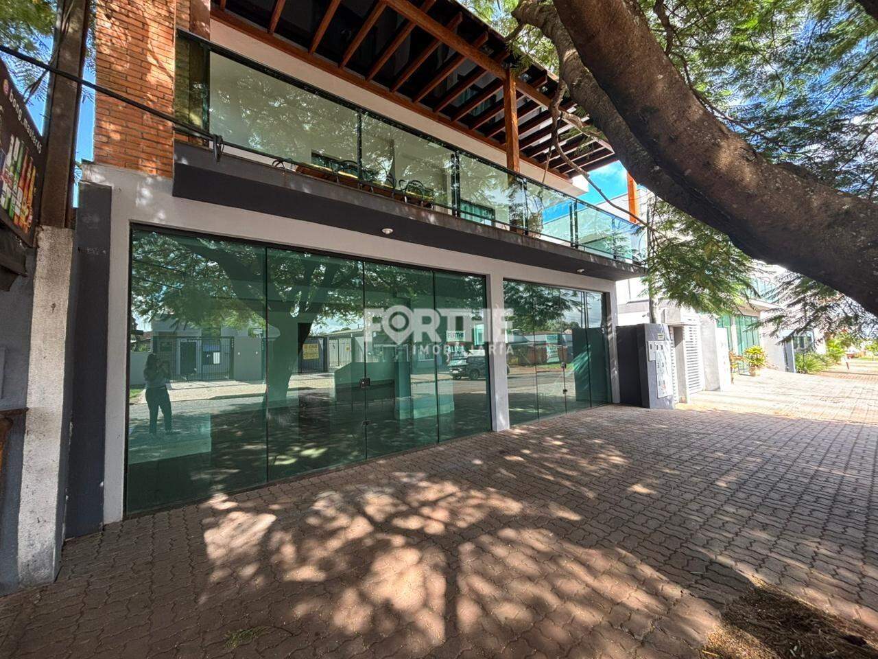 Sala comercial à venda no Santa Felicidade: 